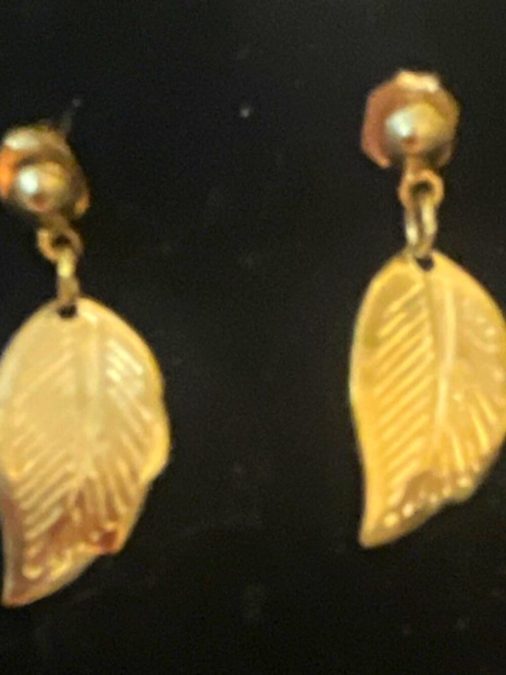 Gold Tone Leaf Dangle Drop Earrings Metal Hook Closure Nature Theme No Stone